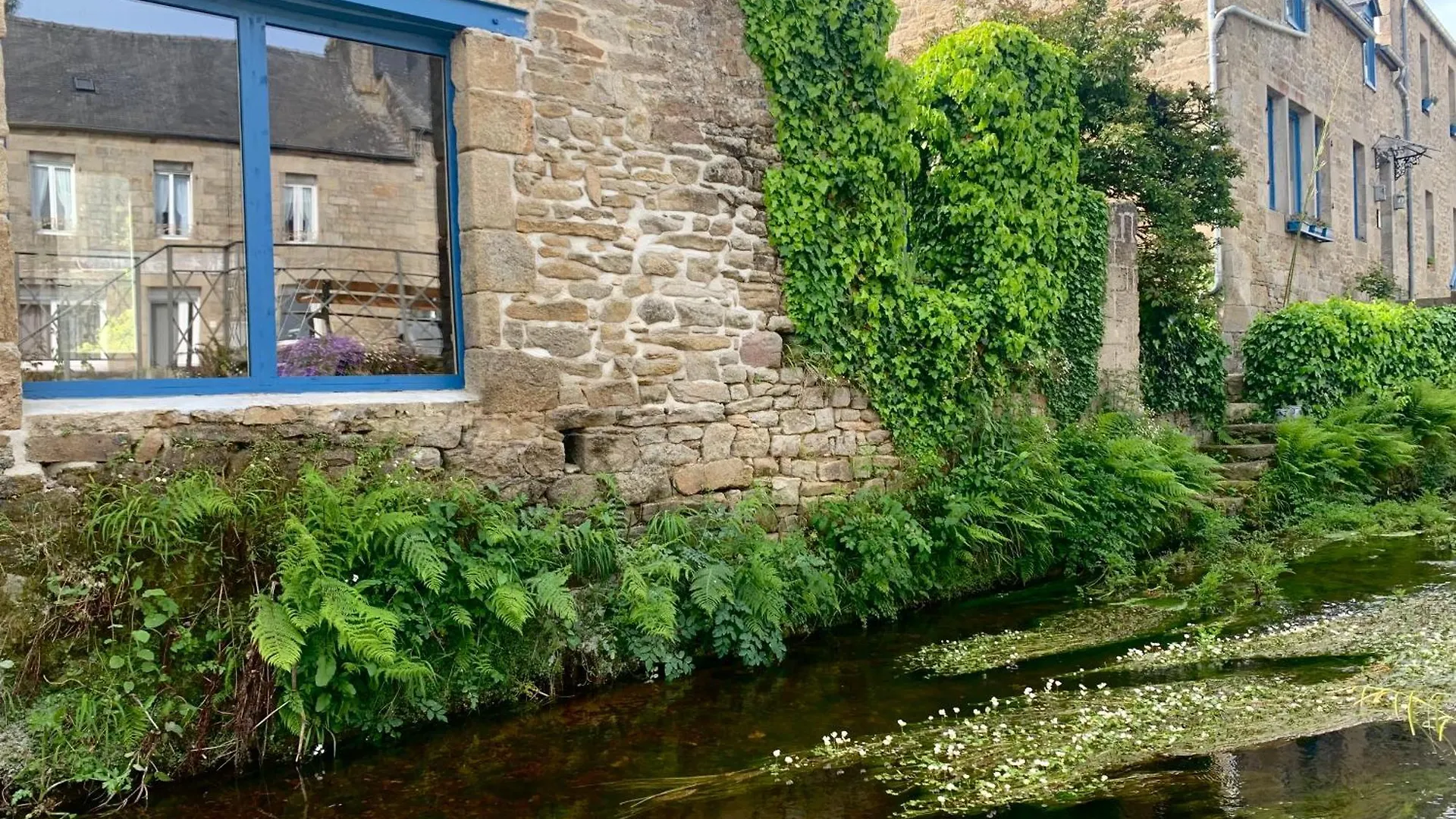 La Passerelle Loguivy-Plougras Guest house